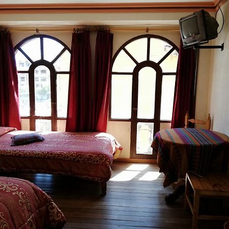 Hotel Las Kantutas Copacabana  Zewnętrze zdjęcie